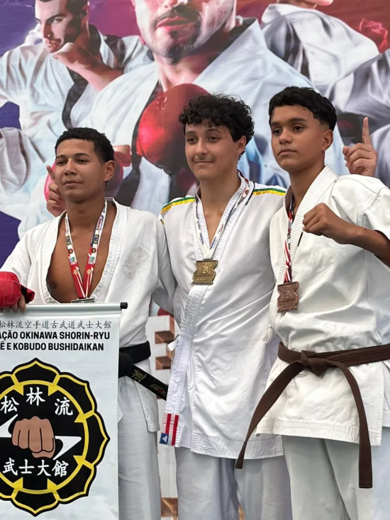 Equipe de Karatê de Caravelas conquista 1º lugar geral na Copa Extremo Sul