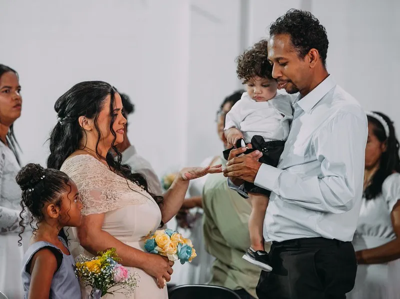 Amor, emoção e cidadania marcam o 2º Casamento Comunitário de Teixeira de Freitas Amor, emoção e cidadania marcam o 2º Casamento Comunitário de Teixeira de Freitas