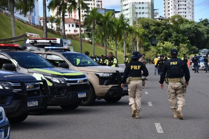 PRF na Bahia conclui ações do Maio Amarelo com mais de 30 mil pessoas conscientizadas