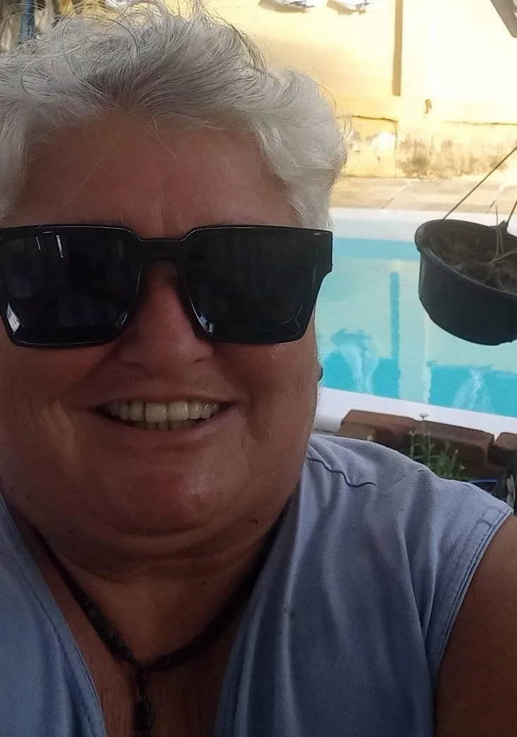 Mulher é assassinada a tiros em rua de Nova Viçosa