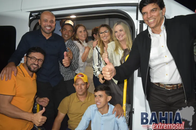 Prefeita Carla Chácara reúne autoridades e confirma obras para Ibirapuã