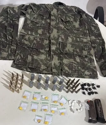Drogas sintéticas, cocaína e munições são apreendidas pela PM em Alcobaça