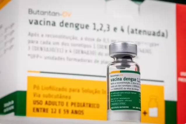 Ministério da Saúde suspende vacina da dengue do Butantan após mortes sob investigação