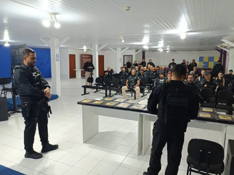 Polícia Civil realiza operação contra o tráfico de drogas nas cidades de Porto Seguro, Santa Cruz Cabrália, Eunápolis e Itamaraju Polícia Civil realiza operação contra o tráfico de drogas nas cidades de Porto Seguro, Santa Cruz Cabrália, Eunápolis e Itamaraju