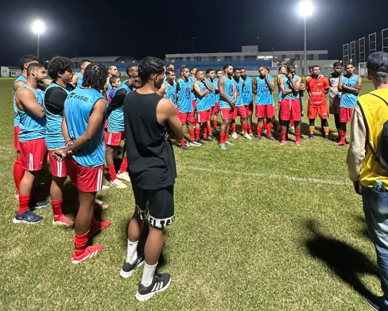 Seleção de Teixeira de Freitas inicia preparação para a Copa Construir 2026 com primeiro treino no Tomatão