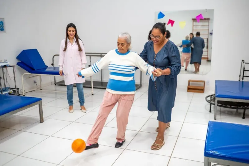 Pilates do CTO auxilia na reabilitação e na qualidade de vida de pacientes com dores na coluna