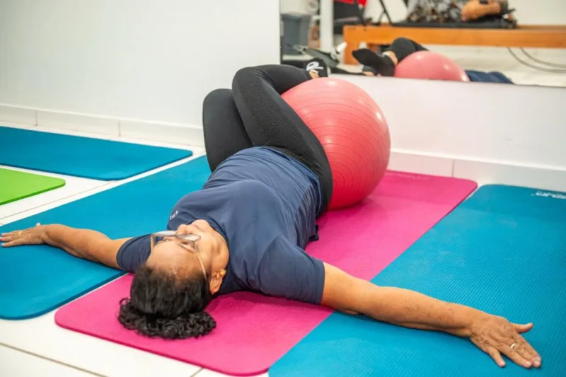 Pilates do CTO auxilia na reabilitação e na qualidade de vida de pacientes com dores na coluna