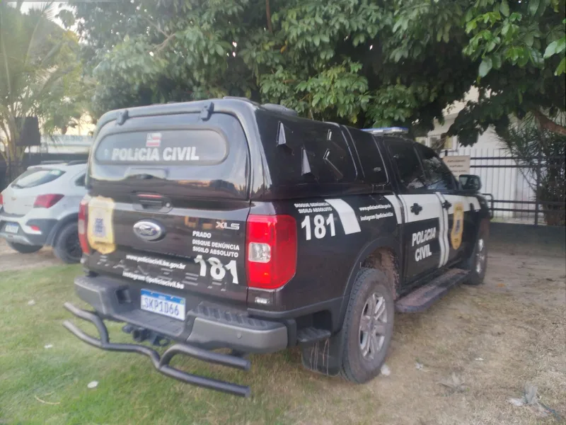 Condenando por estupro de vulnerável e suspeita de tráfico são presos em Prado Condenando por estupro de vulnerável e suspeita de tráfico são presos em Prado