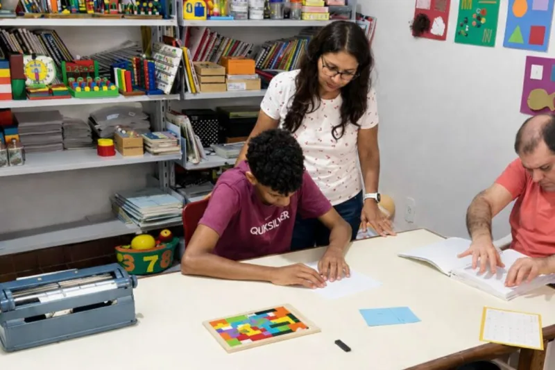 Teixeira de Freitas se torna referência em inclusão de estudantes com deficiência visual