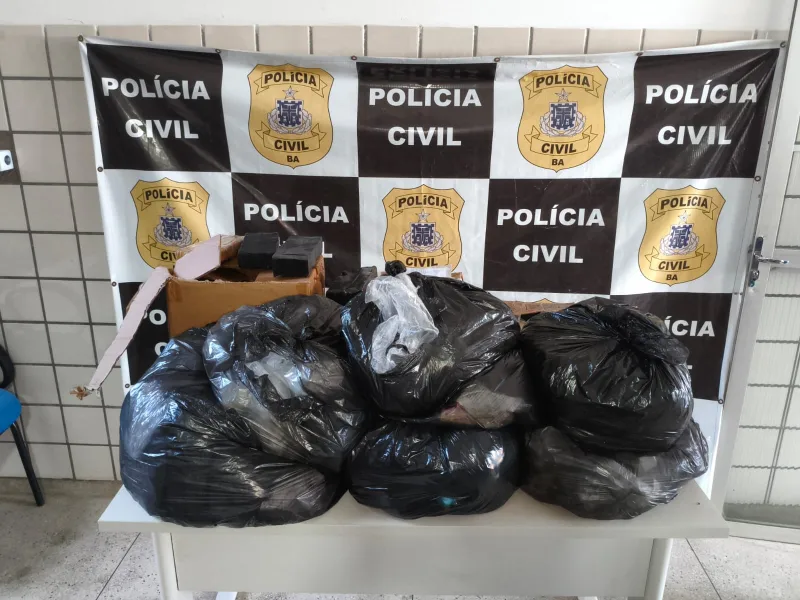 Polícia Civil realiza incineração de mais de 61 quilos de drogas apreendidas em Teixeira de Freitas
