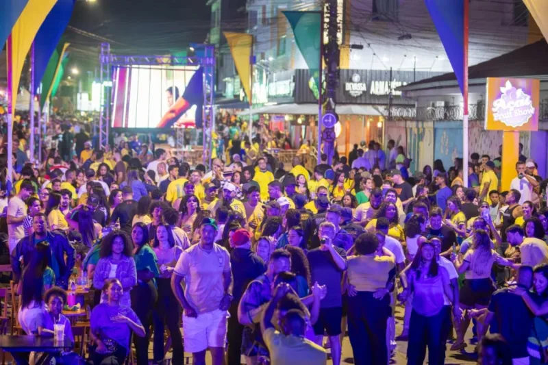 Teixeira Junina transforma estreia do Brasil na Copa em grande festa na Rua da Pituba