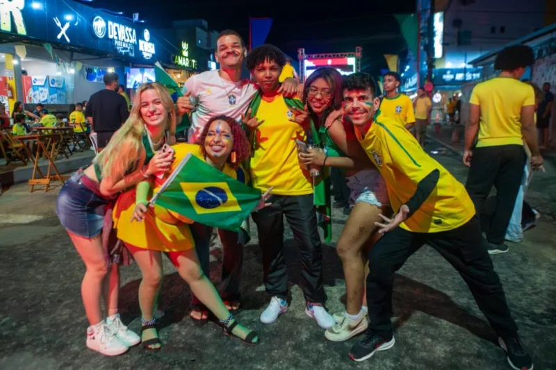 Teixeira Junina transforma estreia do Brasil na Copa em grande festa na Rua da Pituba