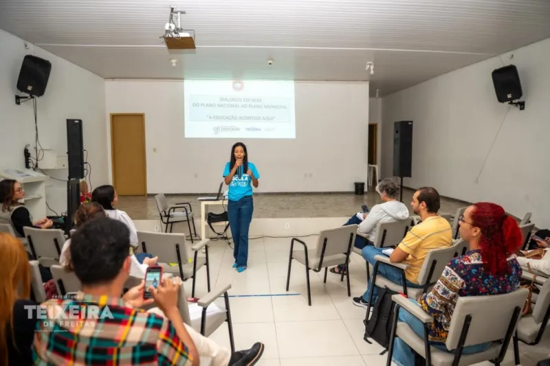 Educação com participação: Teixeira de Freitas inicia construção do novo PME