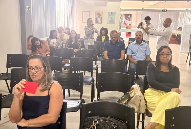 Mucuri promove debate e articulação para erradicação do trabalho infantil Mucuri promove debate e articulação para erradicação do trabalho infantil