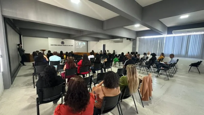 Mucuri promove debate e articulação para erradicação do trabalho infantil Mucuri promove debate e articulação para erradicação do trabalho infantil