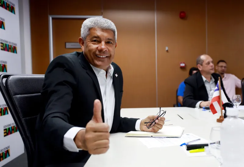Governador Jerônimo Rodrigues anuncia ponto facultativo nos dias 22 e 23 de junho, que antecedem o feriado do São João Governador Jerônimo Rodrigues anuncia ponto facultativo nos dias 22 e 23 de junho, que antecedem o feriado do São João