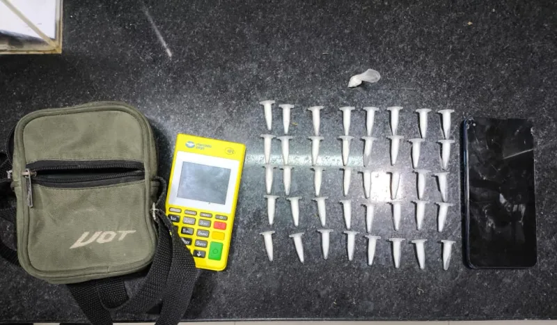 CIPE Mata Atlântica recupera moto roubada e apreende cocaína durante ação em Eunápolis