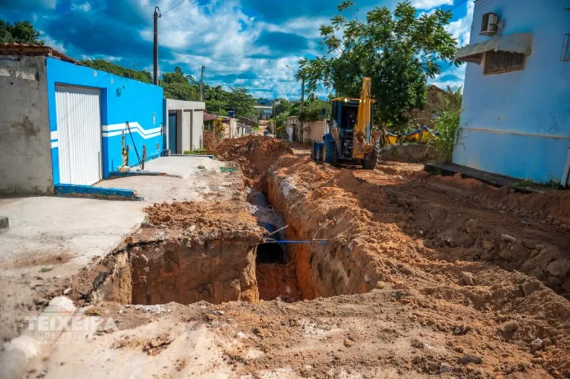 Obras de drenagem avançam no Jardim Caraípe e já atingem 90% de execução em Teixeira de Freitas Obras de drenagem avançam no Jardim Caraípe e já atingem 90% de execução em Teixeira de Freitas