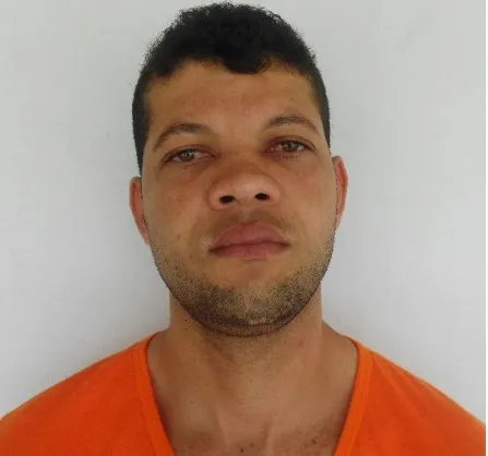 Detento considerado de alta periculosidade foge do Conjunto Penal de Feira de Santana Detento considerado de alta periculosidade foge do Conjunto Penal de Feira de Santana