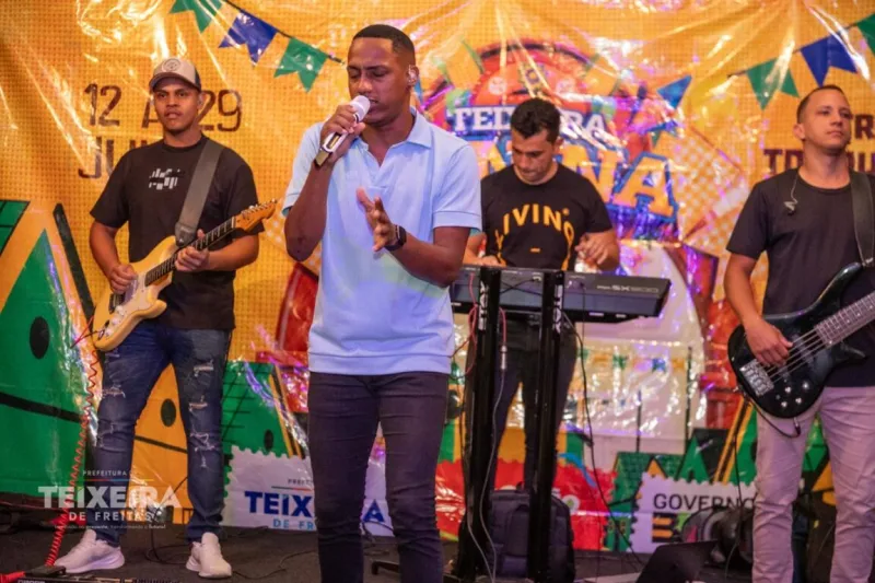 Teixeira Junina – Tradição nos Bairros leva música e animação à Praça Ceará Teixeira Junina – Tradição nos Bairros leva música e animação à Praça Ceará
