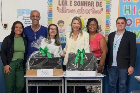 Escola Municipal Hernani Saúde Ribeiro recebe novos computadores para apoio às atividades pedagógicas
