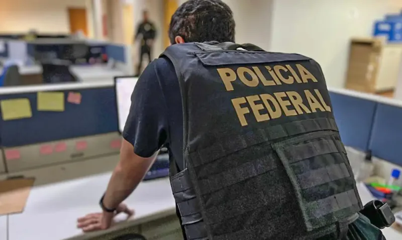 Polícia Federal deflagra Operação Miragem e investiga supostas irregularidades financeiras em banco ligado a Edir Macedo Polícia Federal deflagra Operação Miragem e investiga supostas irregularidades financeiras em banco ligado a Edir Macedo