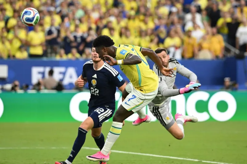 Brasil conta com força da bola aérea para eliminar o Japão na Copa do Mundo