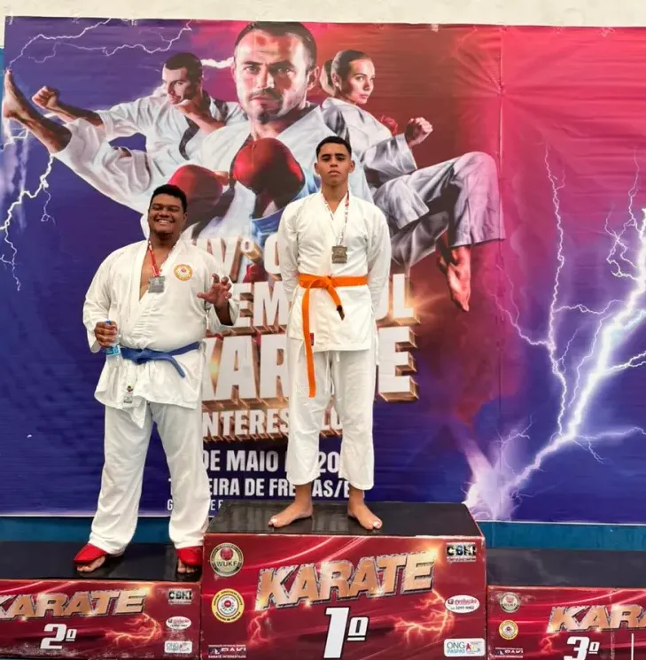 Equipe de Karatê de Caravelas conquista 1º lugar geral na Copa Extremo Sul