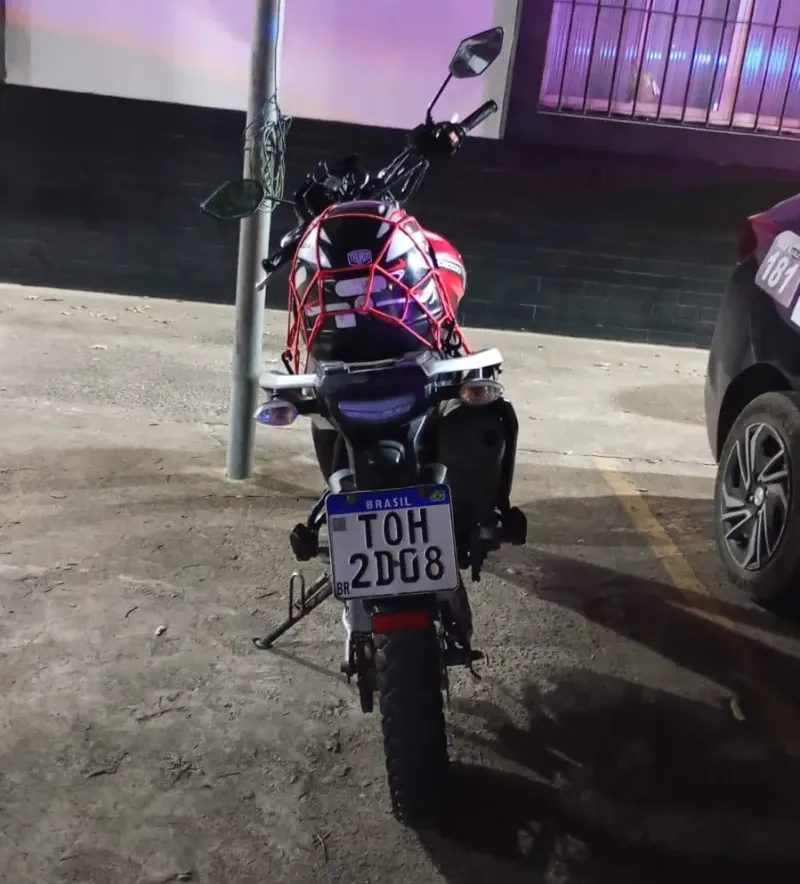 Homem é preso por tráfico de drogas durante operação da PM em Teixeira de Freitas