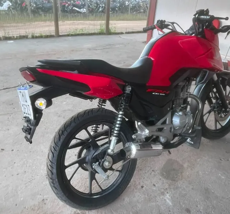 Polícia Militar apreende motocicleta por infrações de trânsito em Teixeira de Freitas