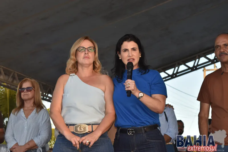 Com ACM Neto, João Roma e Robinho, Luciana Machado entrega importantes obras em Nova Viçosa