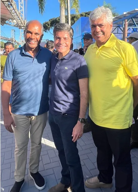 Prefeito Robertinho participa de encontro com  ACN Neto pré-candidato ao Governo da Bahia  em Posto da Mata
