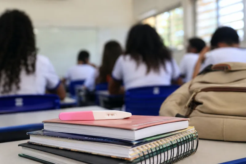 Gravidez precoce passa a integrar currículo das escolas estaduais da Bahia após nova lei Gravidez precoce passa a integrar currículo das escolas estaduais da Bahia após nova lei