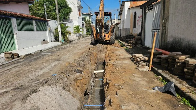 Obra de esgotamento sanitário avança no bairro Ettori Gazzinelli e reforça compromisso de Mucuri com a saúde e o meio ambiente Obra de esgotamento sanitário avança no bairro Ettori Gazzinelli e reforça compromisso de Mucuri com a saúde e o meio ambiente