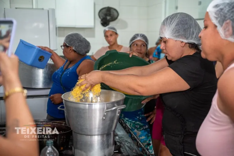 Projeto Caminhando para o Futuro promove oficina de culinária e fortalece aprendizado em Teixeira de Freitas Projeto Caminhando para o Futuro promove oficina de culinária e fortalece aprendizado em Teixeira de Freitas