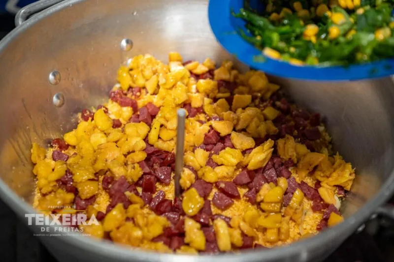 Projeto Caminhando para o Futuro promove oficina de culinária e fortalece aprendizado em Teixeira de Freitas Projeto Caminhando para o Futuro promove oficina de culinária e fortalece aprendizado em Teixeira de Freitas