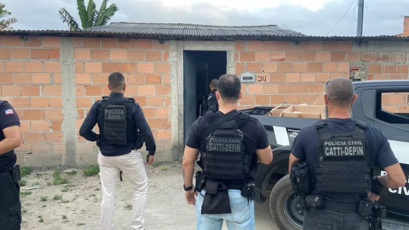 Polícia Civil desarticula laboratório clandestino de drogas e apreende 25 kg de cocaína em Eunápolis