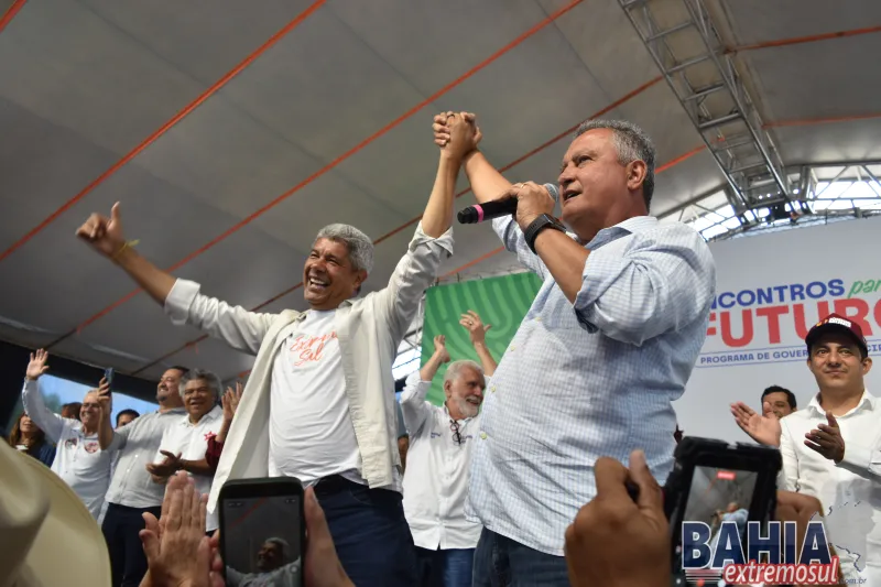 Multidão participa de encontro do PGP em Teixeira de Freitas com presença de Jerônimo Rodrigues e lideranças do Extremo Sul Multidão participa de encontro do PGP em Teixeira de Freitas com presença de Jerônimo Rodrigues e lideranças do Extremo Sul