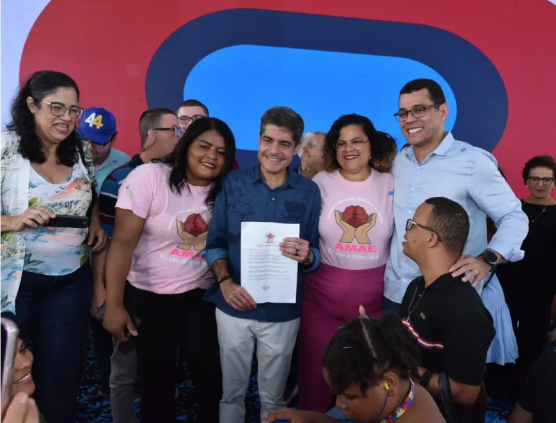 Mães atípicas e instituições exaltam trabalho de ACM Neto na defesa das pessoas com deficiência: “Olhar diferenciado” Mães atípicas e instituições exaltam trabalho de ACM Neto na defesa das pessoas com deficiência: “Olhar diferenciado”