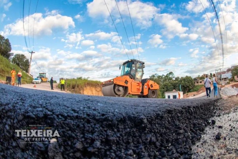 Trânsito é liberado na Ladeira Padre Anchieta após avanço das obras de macrodrenagem Trânsito é liberado na Ladeira Padre Anchieta após avanço das obras de macrodrenagem