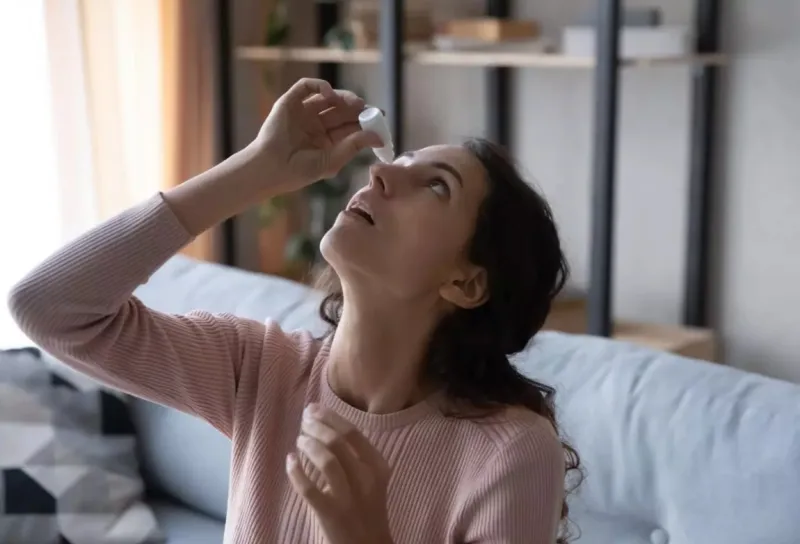 Menopausa e saúde ocular: como evitar os impactos da Síndrome do Olho Seco Menopausa e saúde ocular: como evitar os impactos da Síndrome do Olho Seco