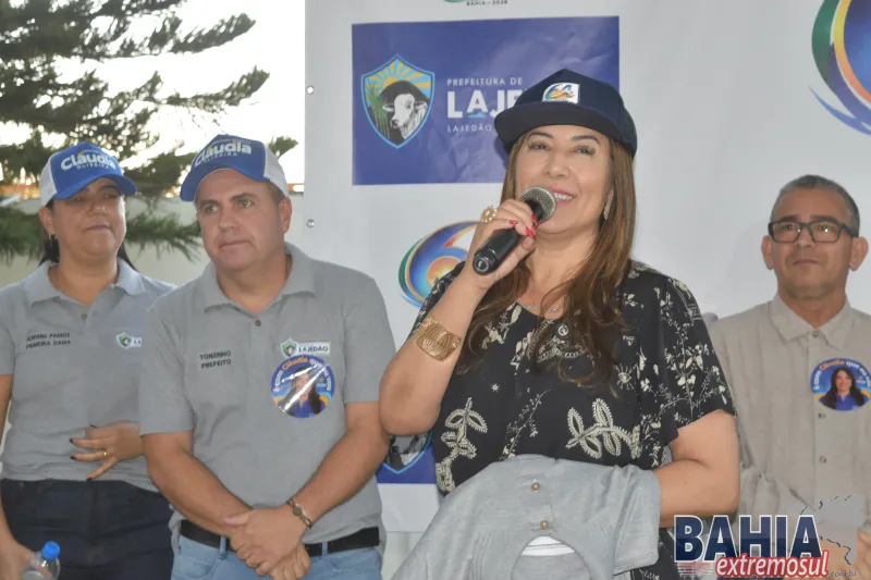 Prefeito Tonzinho recebe deputada Cláudia Oliveira e reforça parceria em prol de Lajedão