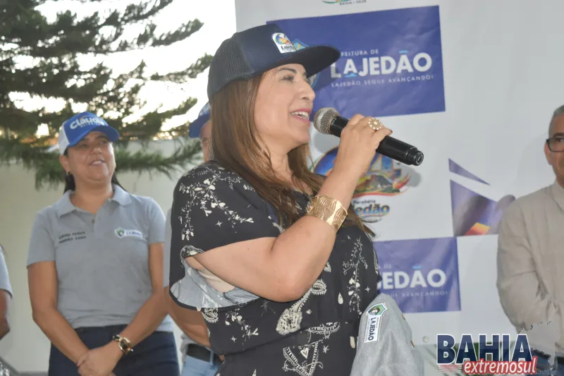 Prefeito Tonzinho recebe deputada Cláudia Oliveira e reforça parceria em prol de Lajedão