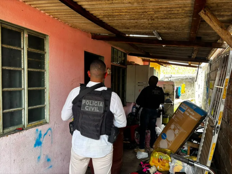 Polícia Civil desarticula mais um imóvel usado pelo tráfico e apreende drogas, munições e dinheiro em Eunápolis