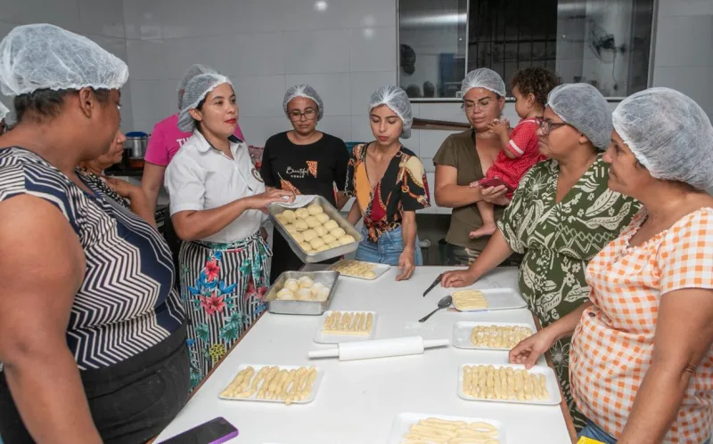Projeto da Promoção Social leva conhecimento e novas perspectivas de renda às famílias teixeirenses