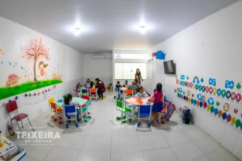 Prefeitura transforma antigo prédio do EMEI Monte Sinai em moderno espaço para a Educação Infantil Prefeitura transforma antigo prédio do EMEI Monte Sinai em moderno espaço para a Educação Infantil