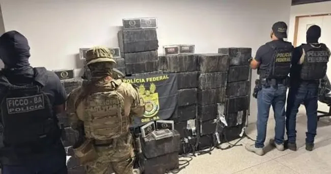 Operação conjunta apreende cerca de uma tonelada de cocaína e prende nove pessoas no Porto de Salvador