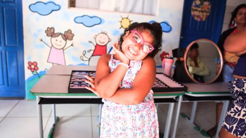 Projeto “De Olho no Futuro” amplia cuidados com a saúde visual de estudantes de Teixeira de Freitas