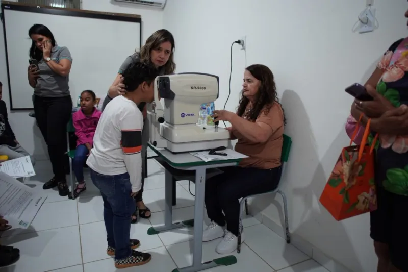 Projeto “De Olho no Futuro” amplia cuidados com a saúde visual de estudantes de Teixeira de Freitas