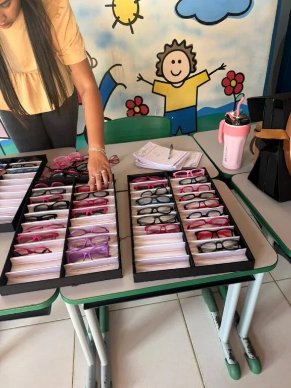 Projeto “De Olho no Futuro” amplia cuidados com a saúde visual de estudantes de Teixeira de Freitas